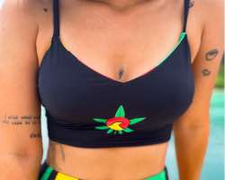 Apinya is a tattoo freak and has several tattoos on her different body parts.